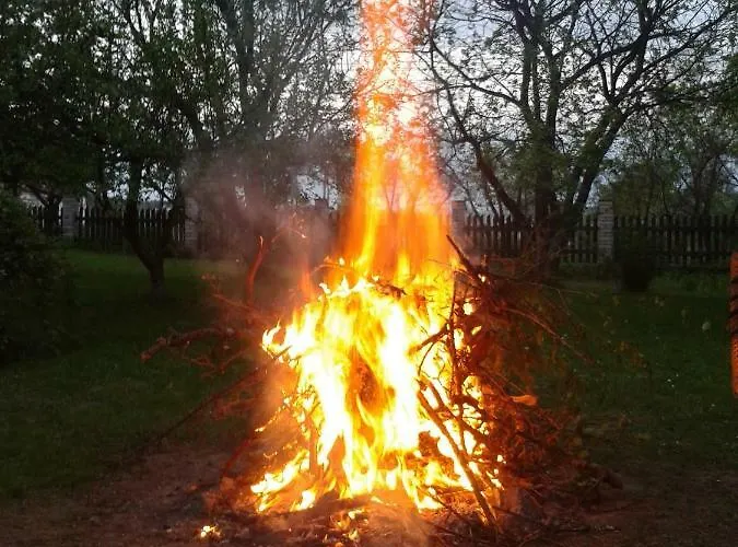 Agrohotelik-gospodarstwo Agroturystyczne *